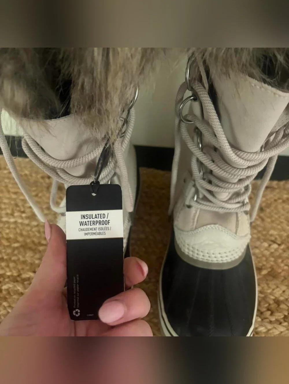 NEW Sorel Joan Of Arctic Boots Faux Fur Cream Black Sz.9